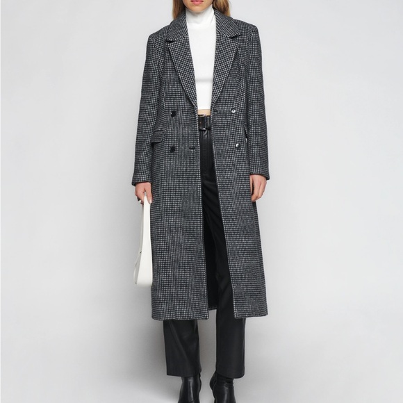 Reformation S coat in black and white houndstooth. Great condition! - Picture 4 of 11
